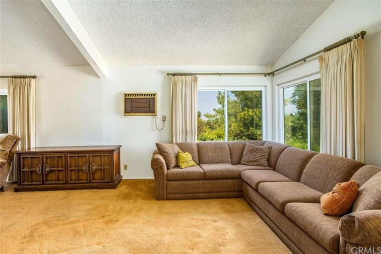 Photo 14 of 44 - 12831 Miradero Pl, Redlands, CA 92373