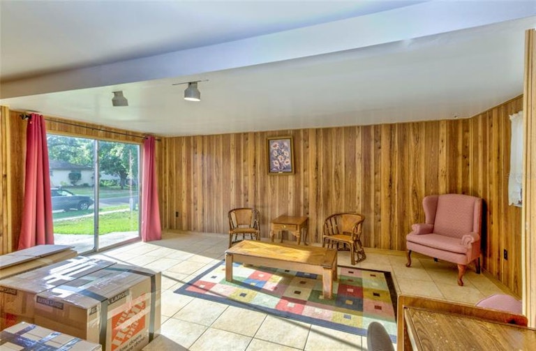 Photo 23 of 37 - 2202 Whitney Pl, Valrico, FL 33594