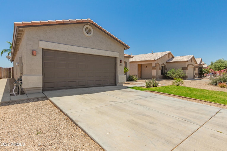 Photo 35 of 42 - 29443 N Broken Shale Dr, San Tan Valley, AZ 85143