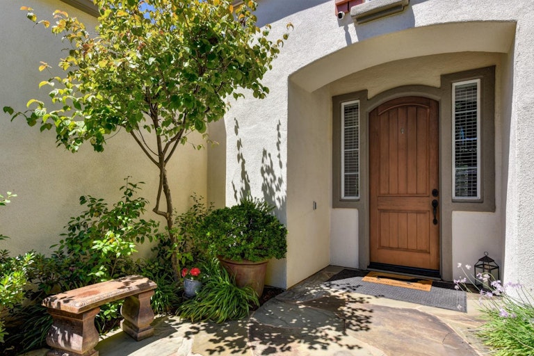 Photo 18 of 70 - 8910 Belford Ct, Roseville, CA 95747