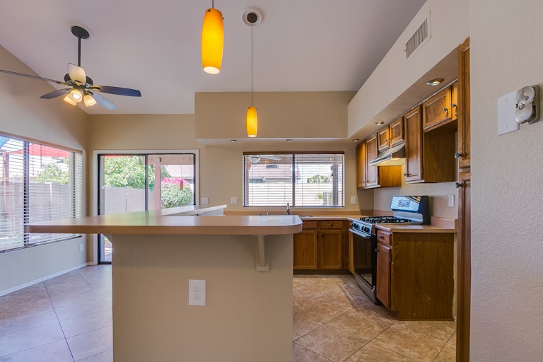 Photo 7 of 36 - 6020 W Grandview Rd, Glendale, AZ 85306