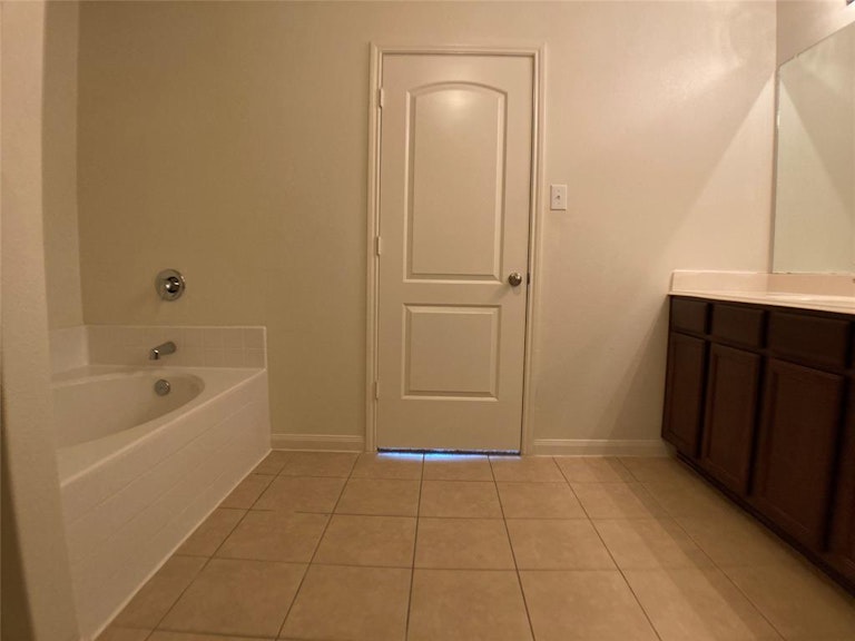 Photo 11 of 12 - 5155 Cottage Creek Ln, Richmond, TX 77469