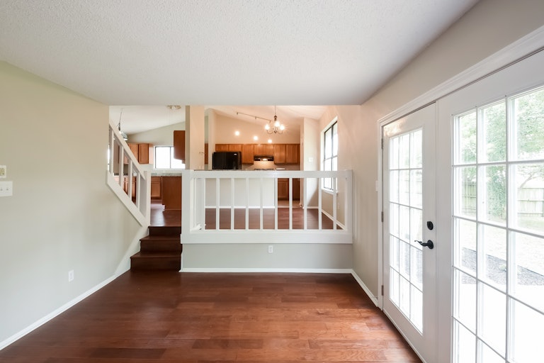 Photo 12 of 25 - 13919 Woodbreeze St, San Antonio, TX 78217