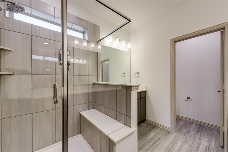 Photo 16 of 20 - 4535 Fossil Opal Ln, Arlington, TX 76005