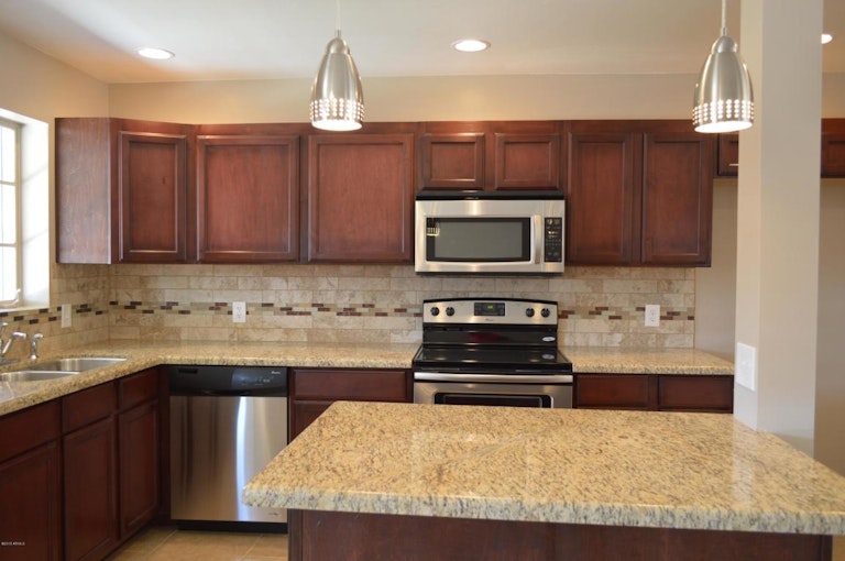 Photo 14 of 35 - 2137 W Verde Ln, Phoenix, AZ 85015