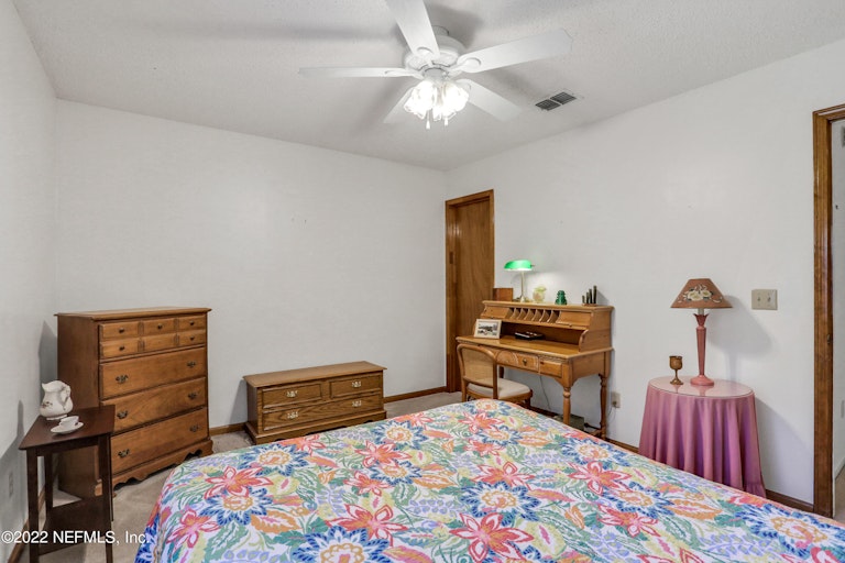 Photo 23 of 29 - 536 Cozybrook Ln, Fleming Island, FL 32003