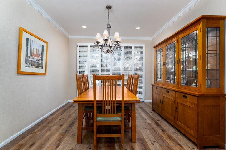 Photo 18 of 40 - 317 Wyndgate Rd, Sacramento, CA 95864