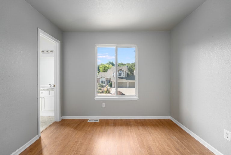 Photo 12 of 19 - 11345 W 67th Pl, Arvada, CO 80004