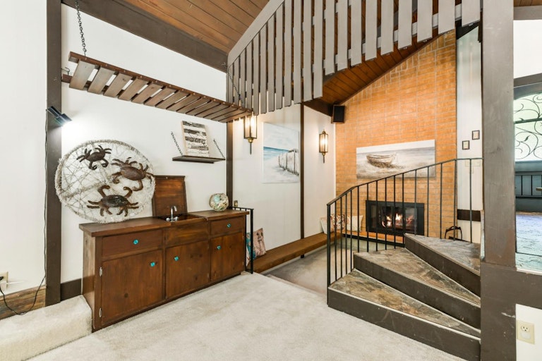 Photo 15 of 52 - 7373 Nob Hill Dr, Carmichael, CA 95608