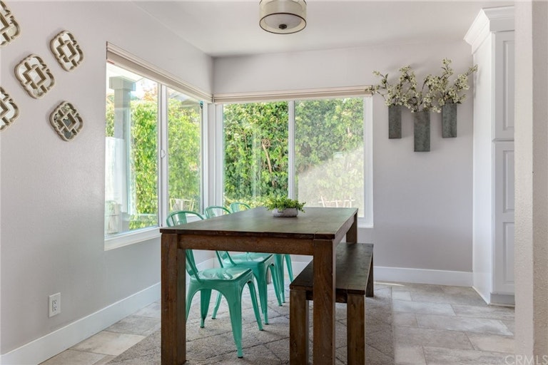 Photo 12 of 19 - 1721 N Oak Knoll Dr, Anaheim, CA 92807
