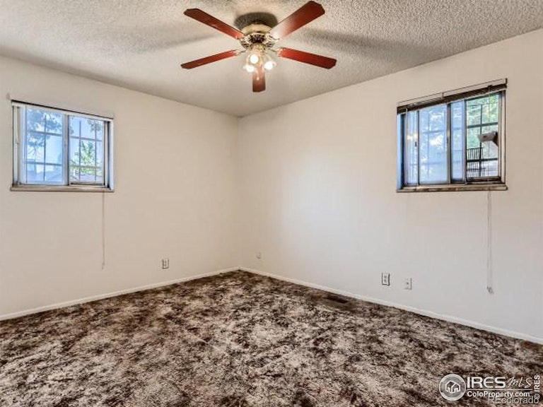 Photo 7 of 22 - 12314 Olmsted Dr, Denver, CO 80239