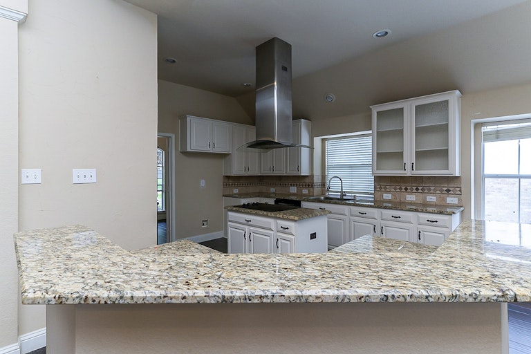 Photo 9 of 24 - 1441 Lone Star Ct, Allen, TX 75013