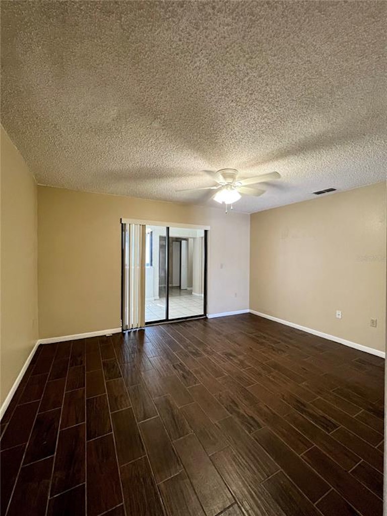 Photo 37 of 55 - 1823 Village Ct #1823, Mulberry, FL 33860