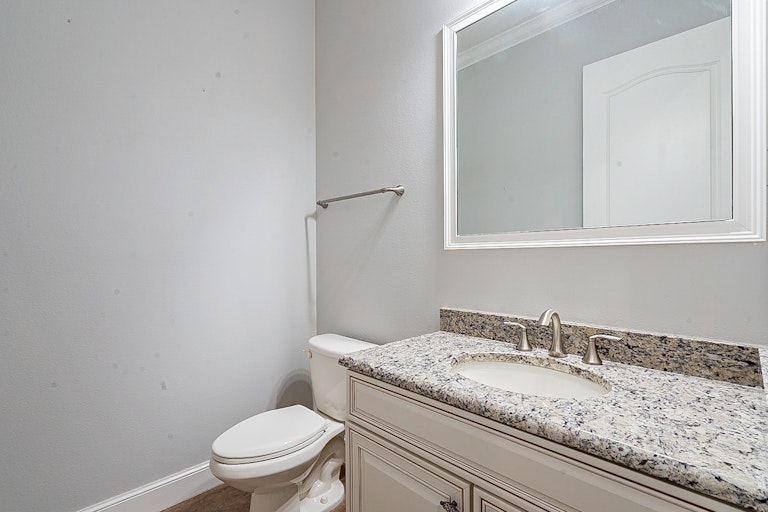 Photo 15 of 28 - 10611 Village Lake Rd, Windermere, FL 34786