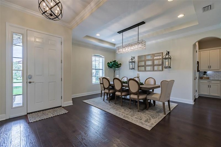 Photo 2 of 57 - 16532 Ballyshannon Dr, Tampa, FL 33624