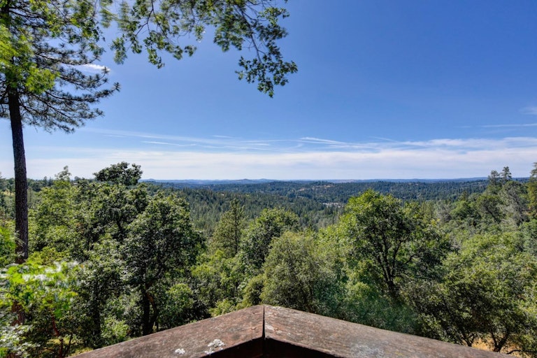 Photo 31 of 33 - 1733 Country Club Dr, Placerville, CA 95667