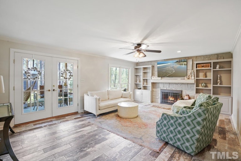 Photo 6 of 31 - 2016 Neuse Colony Dr, Clayton, NC 27527