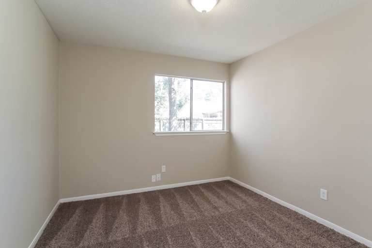 Photo 19 of 25 - 3911 Adonis Dr, Spring, TX 77373