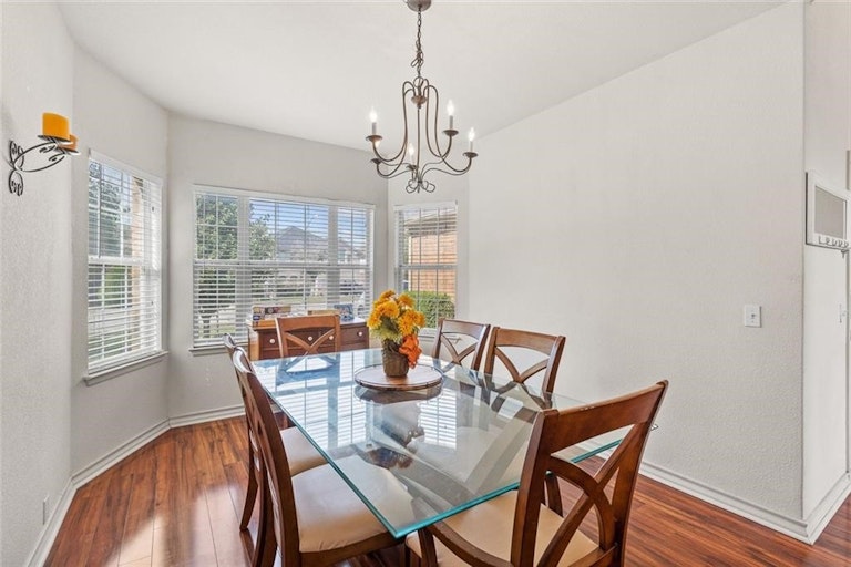 Photo 5 of 39 - 20801 Penny Royal Dr, Pflugerville, TX 78660