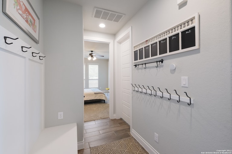 Photo 19 of 37 - 1623 Blush, New Braunfels, TX 78132