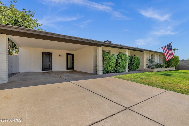 Photo 6 of 36 - 12423 N 37th Pl, Phoenix, AZ 85032