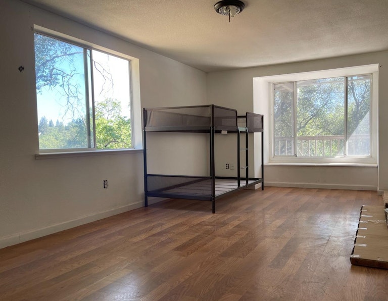 Photo 12 of 33 - 2945 Freshwater Ln, El Dorado, CA 95623