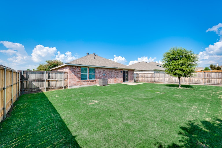 Photo 27 of 27 - 705 Baldwin Rd, Wylie, TX 75098