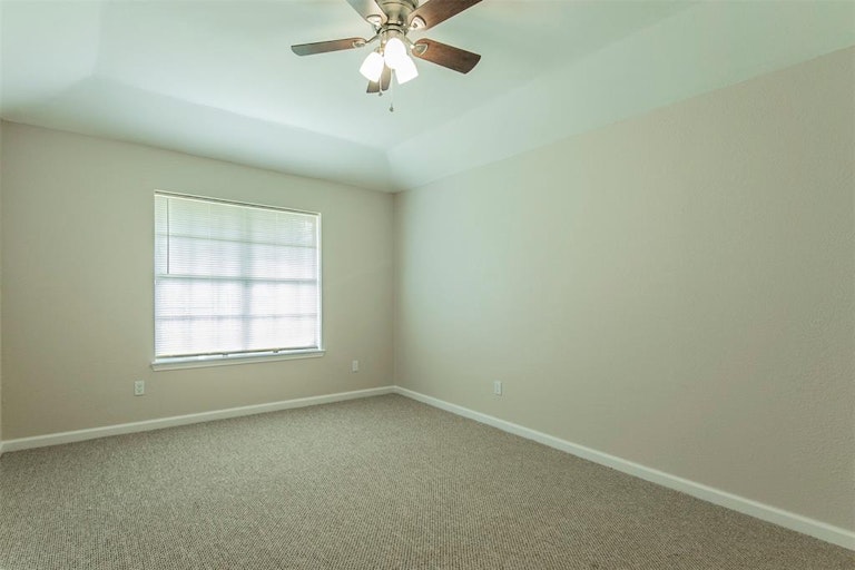 Photo 13 of 25 - 4801 Stage Line Dr, Arlington, TX 76017