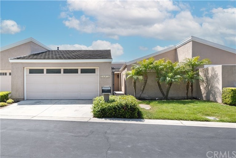 Photo 1 of 15 - 22812 Dominita Rd, Laguna Niguel, CA 92677