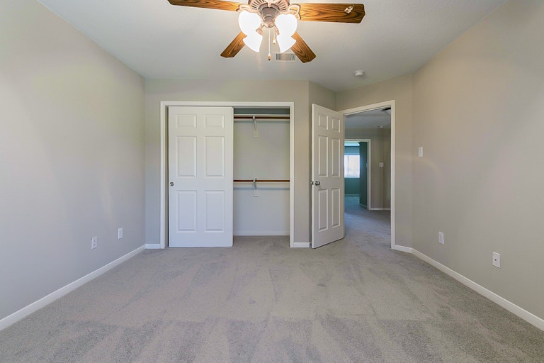 Photo 25 of 29 - 5405 Lilac Grove Ln, Rosharon, TX 77583
