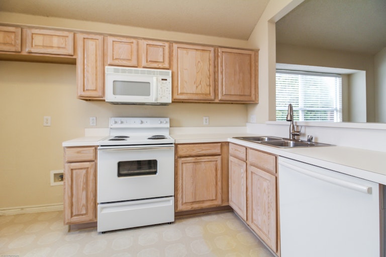 Photo 9 of 25 - 11718 Bridge St, Frisco, TX 75035