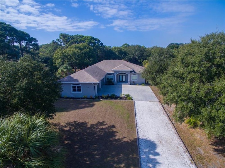 Photo 20 of 25 - 5820 Denison Dr, Venice, FL 34293