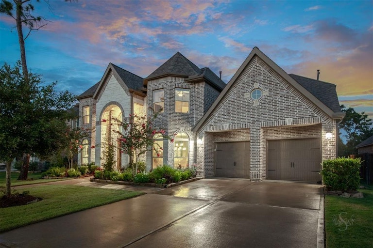 Photo 8 of 38 - 16818 Caney Mountain Dr, Humble, TX 77346