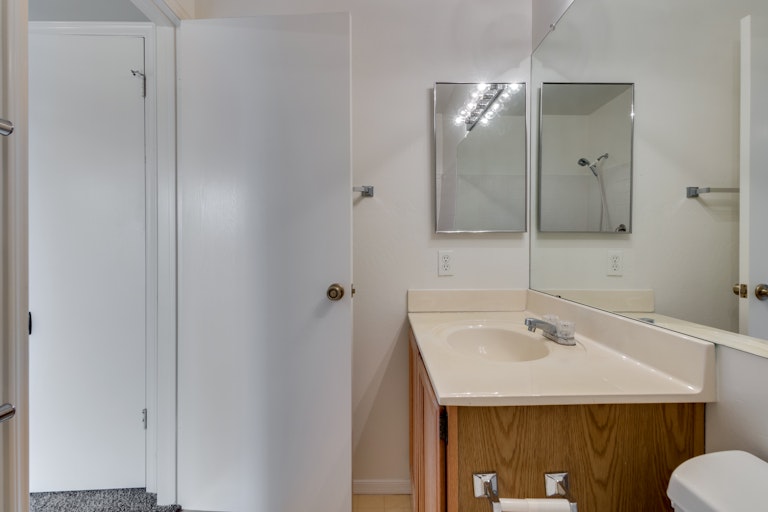 Photo 17 of 21 - 500 N Roosevelt Ave #53, Chandler, AZ 85226