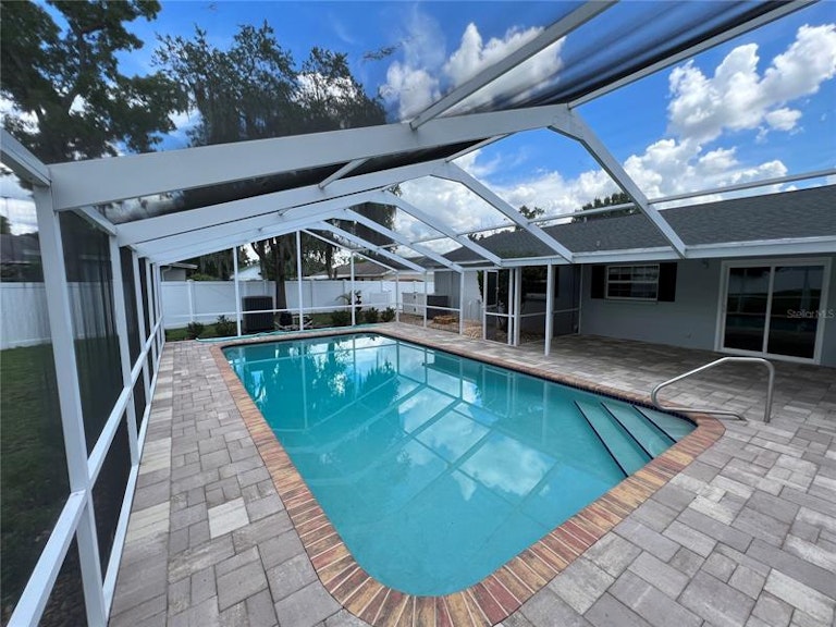 Photo 27 of 31 - 132 Lake Thomas Dr, Winter Haven, FL 33880