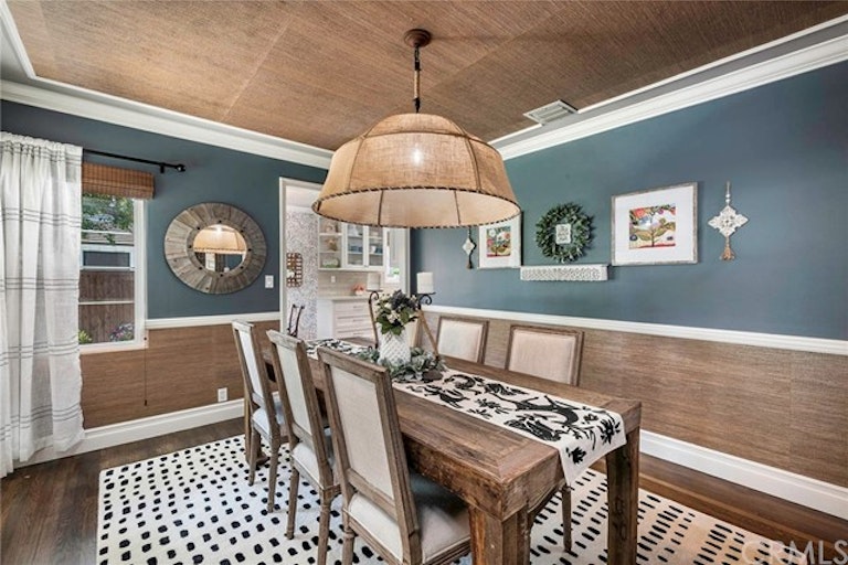 Photo 16 of 35 - 2310 N Heliotrope Dr, Santa Ana, CA 92706