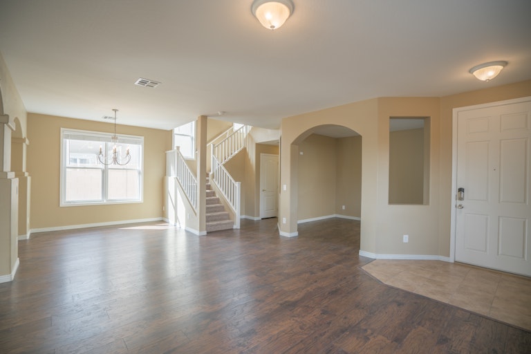 Photo 8 of 34 - 18123 W Lundberg St, Surprise, AZ 85388