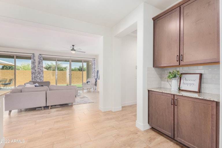 Photo 5 of 35 - 22531 E Sonoqui Blvd, Queen Creek, AZ 85142