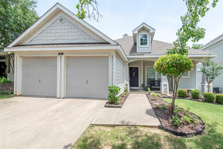 Photo 2 of 24 - 505 Hilltop Dr, Anna, TX 75409