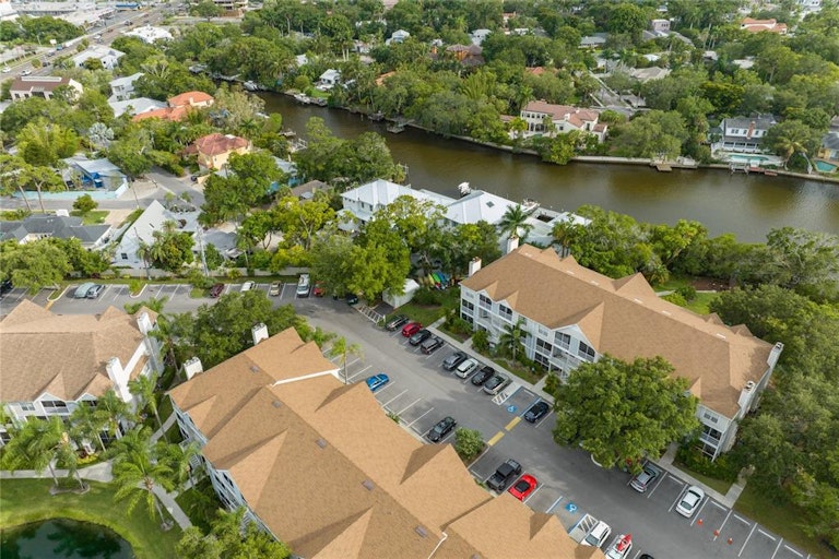 Photo 32 of 35 - 850 S Tamiami Trl #522, Sarasota, FL 34236