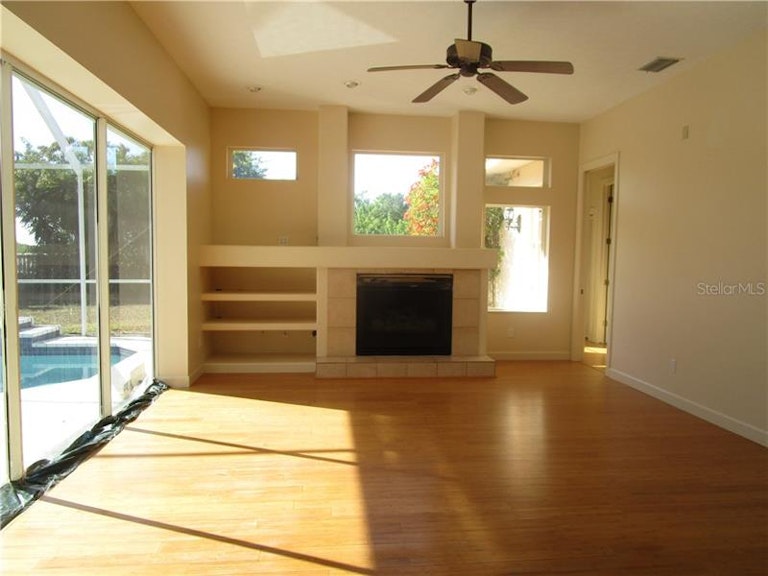 Photo 2 of 24 - 5403 E Longboat Blvd, Tampa, FL 33615