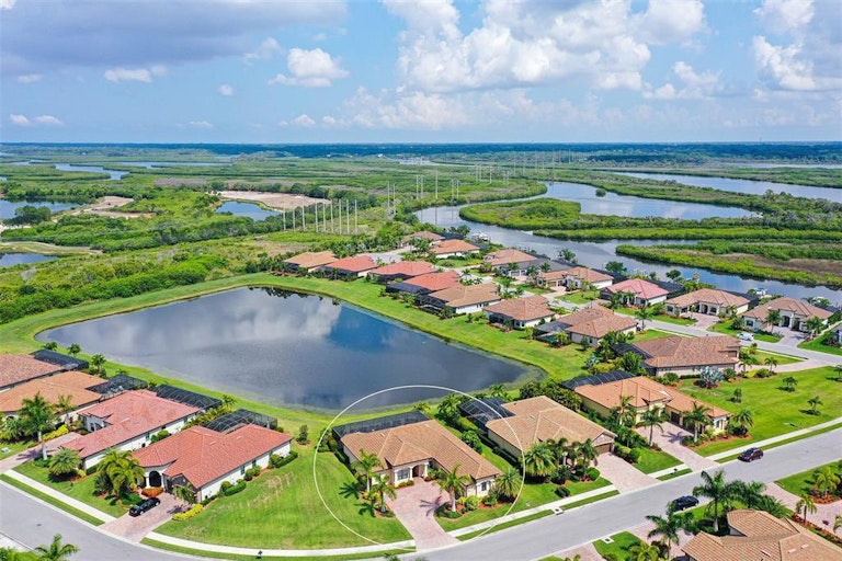 Photo 50 of 94 - 704 Moorings Way, Bradenton, FL 34212