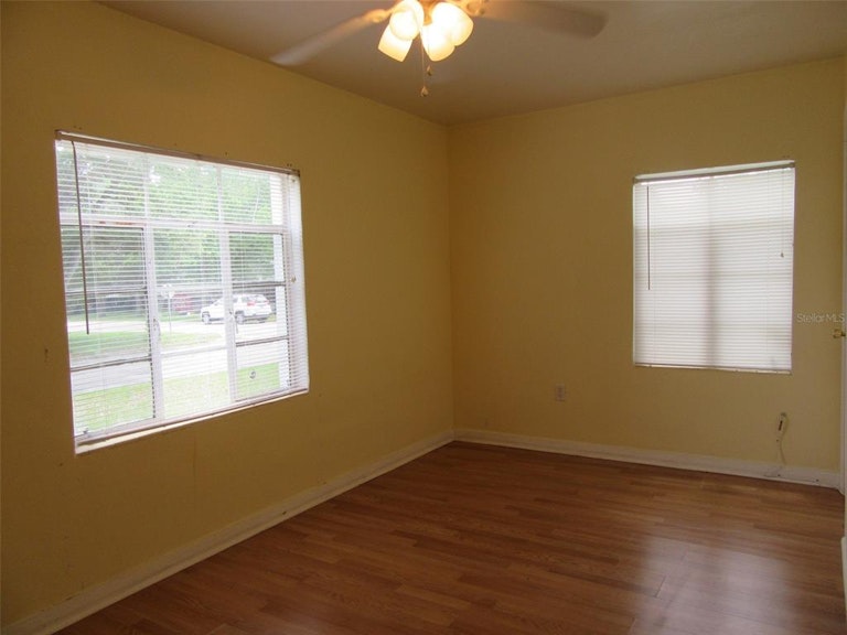 Photo 8 of 25 - 803 Cohassett Ave, Lake Wales, FL 33853