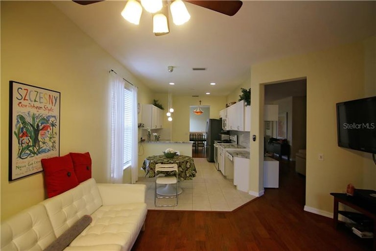 Photo 16 of 18 - 6973 Prosperity Cir #2201, Sarasota, FL 34238