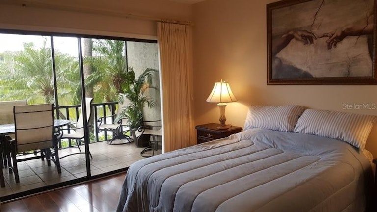 Photo 23 of 25 - 5375 Lake Arrowhead Trl #19, Sarasota, FL 34231