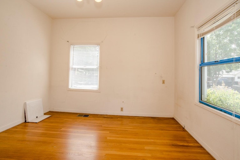 Photo 23 of 56 - 134 1st St, Woodland, CA 95695