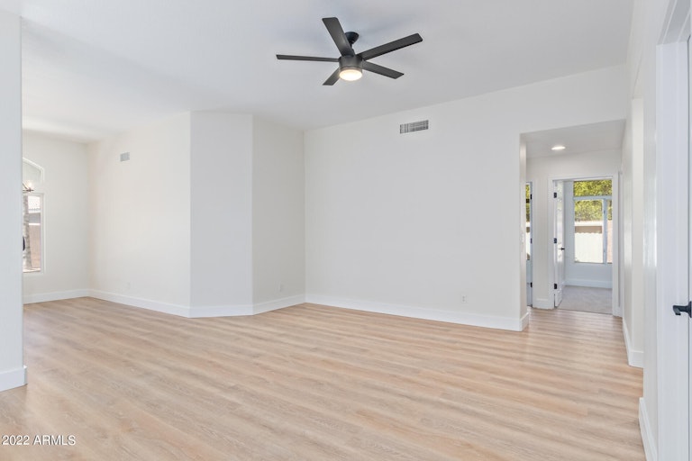 Photo 4 of 27 - 735 W Ivanhoe St, Gilbert, AZ 85233