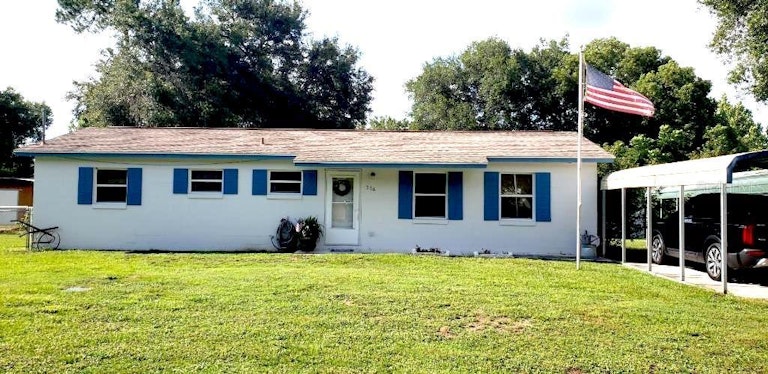 Photo 1 of 1 - 306 E Bidwell St, Fruitland Park, FL 34731