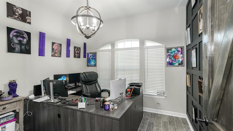 Photo 17 of 39 - 6707 Eastchester Dr, Katy, TX 77493