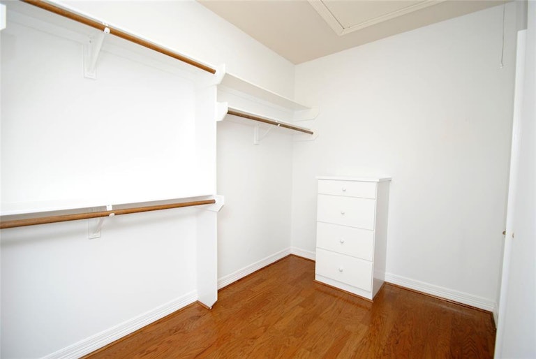 Photo 28 of 41 - 3118 Canyon Oak Ct, Houston, TX 77068